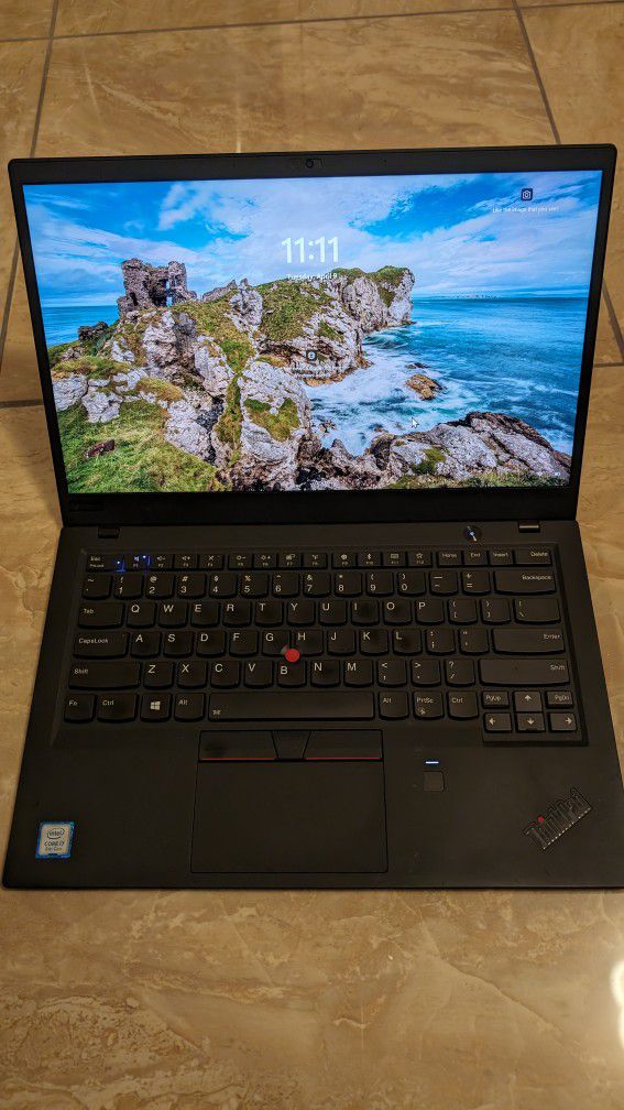 Excellent Condition Lenovo ThinkPad X1 Carbon 6th Gen i7 2T 16GB