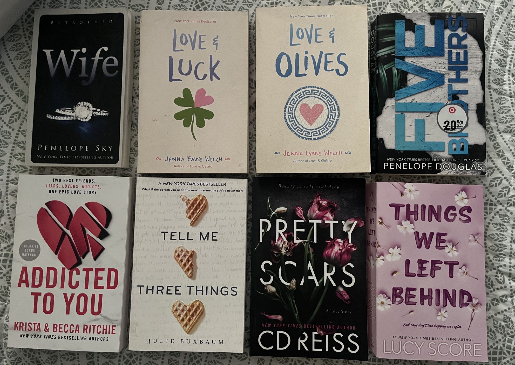 Books Romance/Fantasy/Suspense