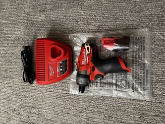 Milwaukee M12 Fuel 1 /4 Hex 2 Speed Screwdriver