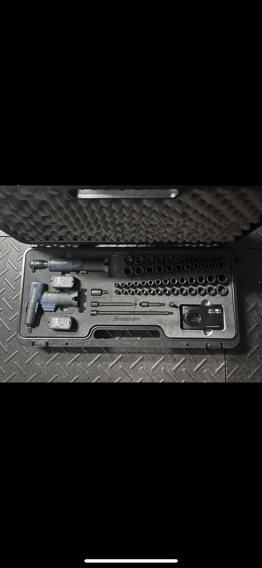 Snap On 62 Piece 3/8 Kit