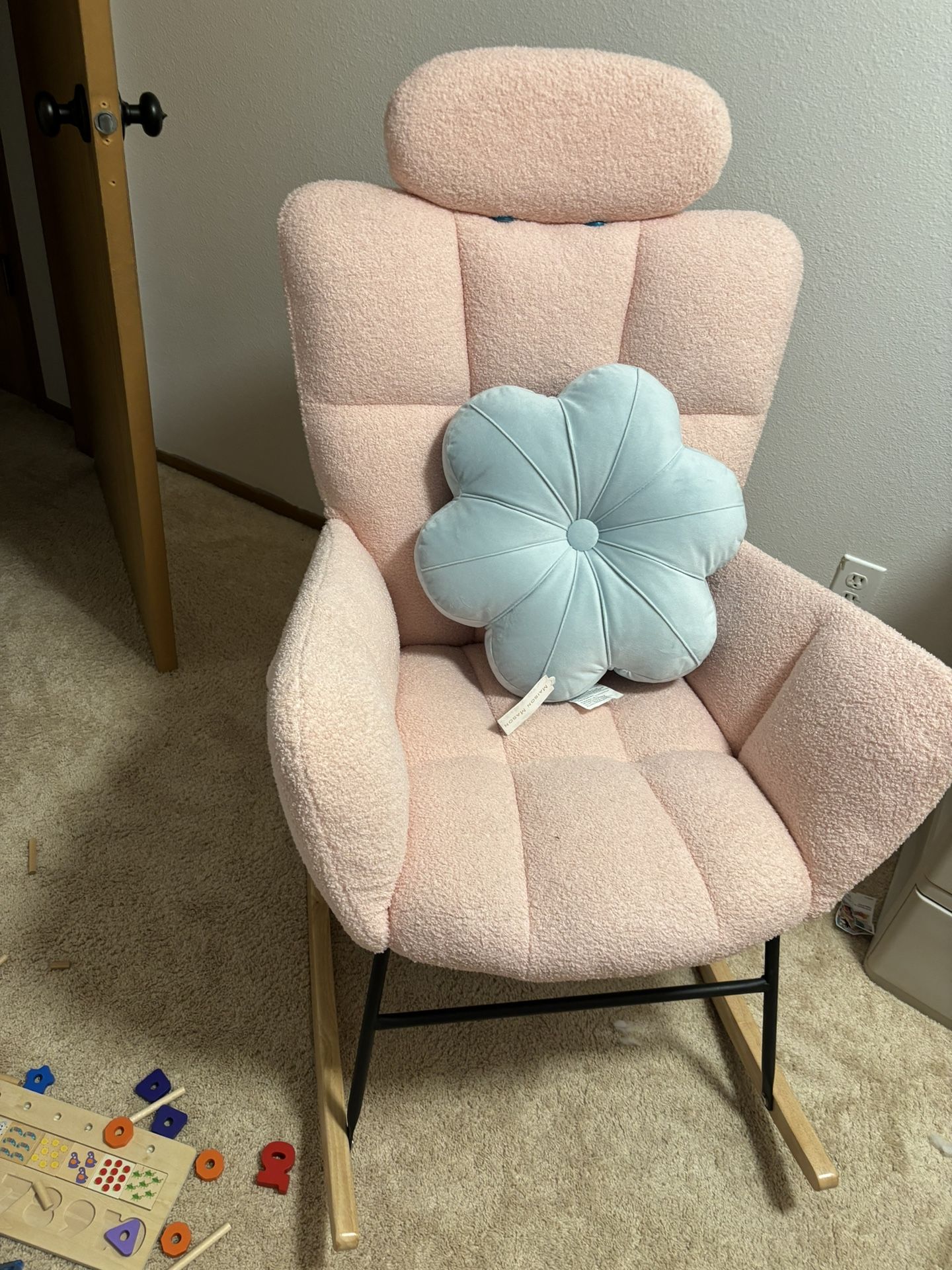 Nurshing Chair