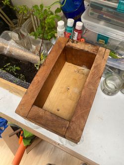 Mini planter box