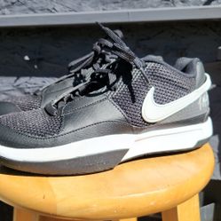 Ja 1 Basketball Shoes. SIZE 8