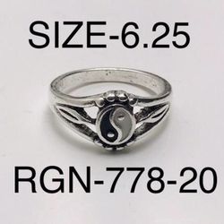 Silver Yin Yang Ring For Men & Women: RGN-778-20/Size-6.25