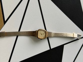 UNTESTED Ladies SEIKO WATCH 28-30mm