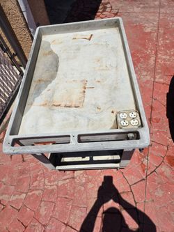 Heavy-Duty Plastic Rolling Utility Cart