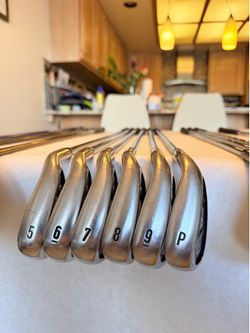 Callaway Rogue X iron set. 5-P. Stiff flex steel shafts.