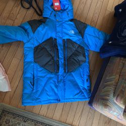 Northface Mens Size Large Blue Coat And Olive Colored Lightweight Jacket (M)