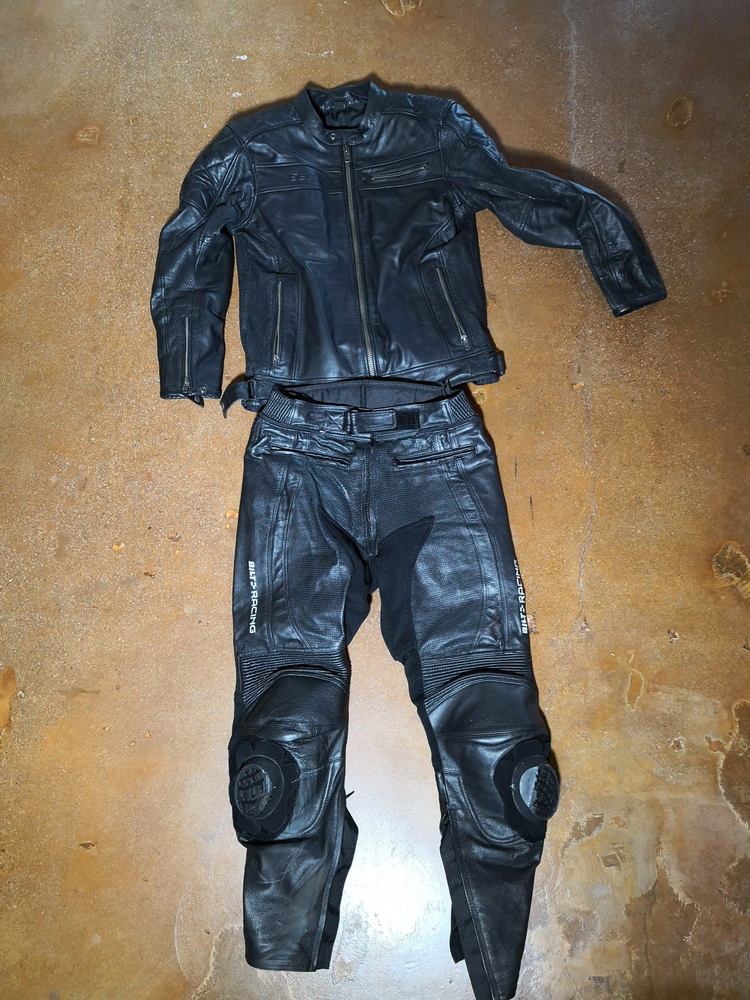 Sedici Motorcycle Leather Jacket (US 42), Pants (US 32), Boots (US 9)