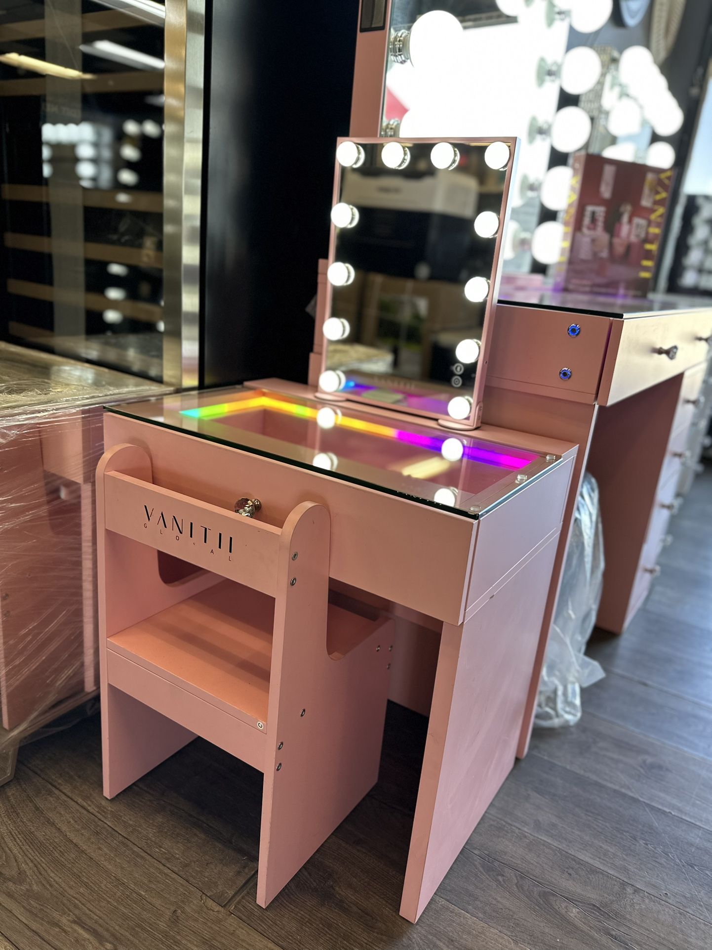 Vanities Different Sizes & Colors ( Take It Home In Payments/ Llevalo A Casa En Pagos)