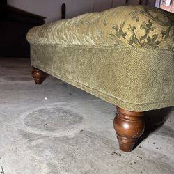 Fabric/wood Ottoman