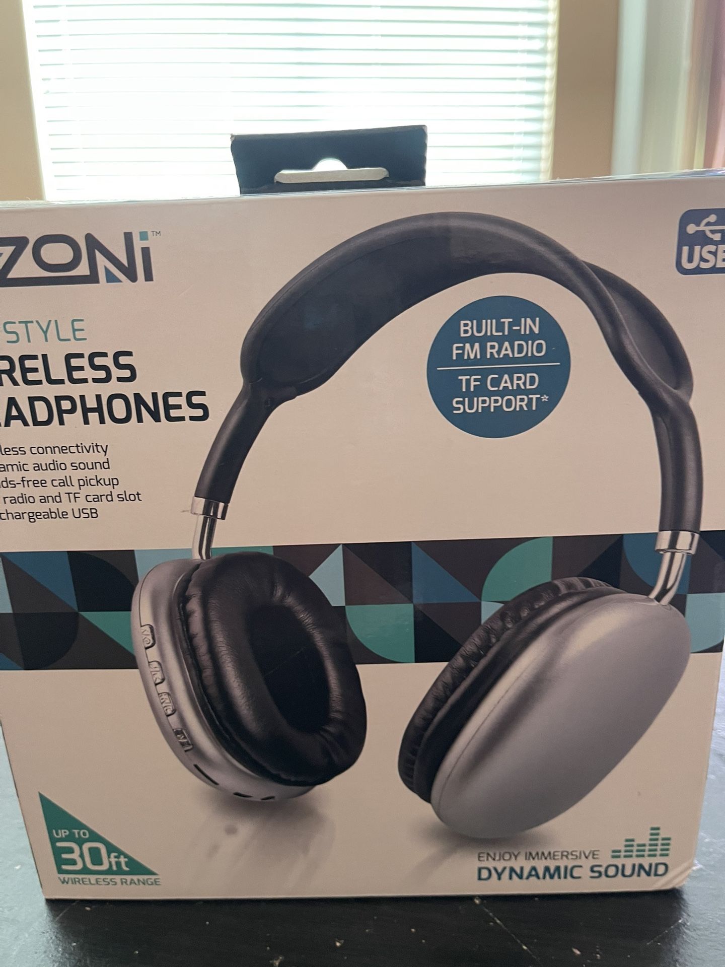 Wireless Headphones Building Fm Radio