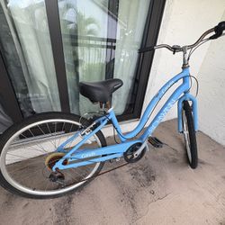 Bike - 26" Ladies Schwinn Candis, Light Blue