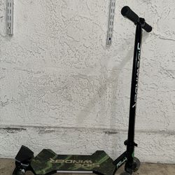 Melo SideWinder Kick Scooter for ages 5+