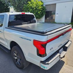 SyneticUSA Hard Aluminum Off-Road Pro Manual Retractable Tonneau Cover For 2004-2026 Ford F150 5.5ft Short Bed