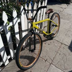 Throne 29er wheelie bike