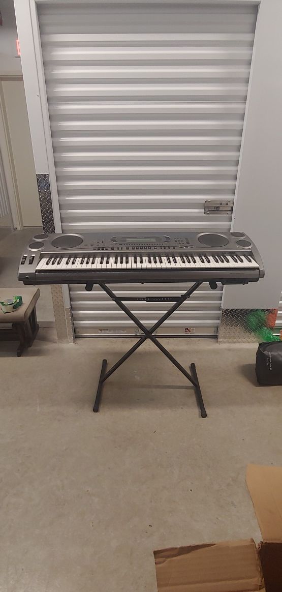 Casio WK-1800 Musical Keyboard with Stand