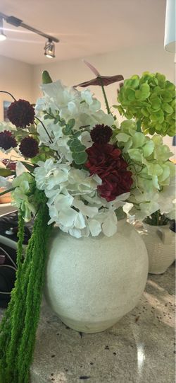 Fake flower arrangement