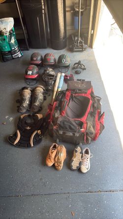 Junior girls softball gear