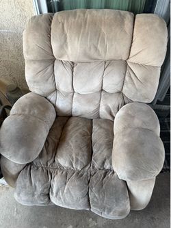 Free recliner chair