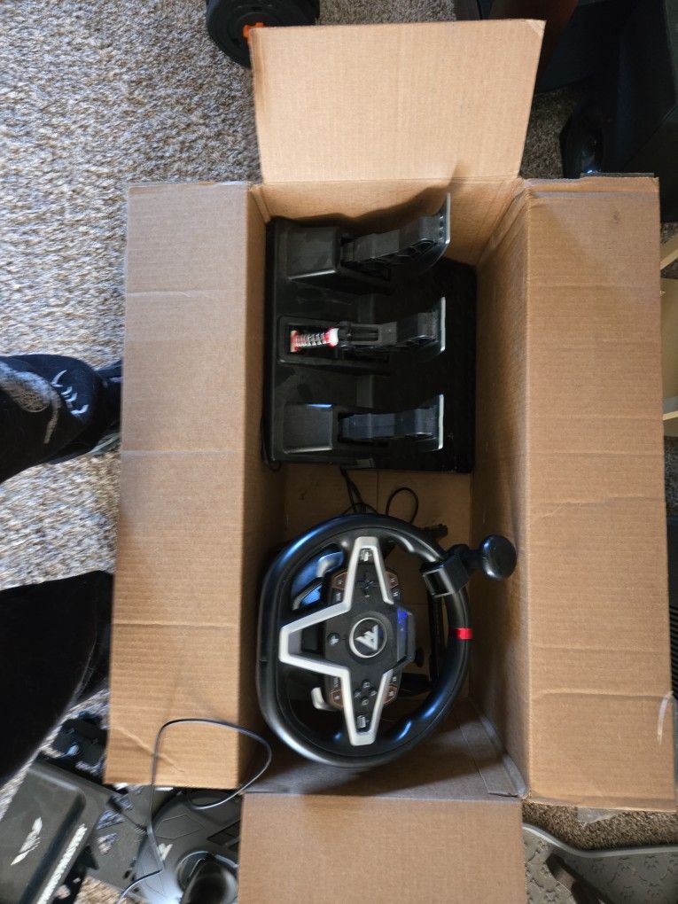 Thrustmaster T248 Steering Wheel With Simtask Desk Mount
