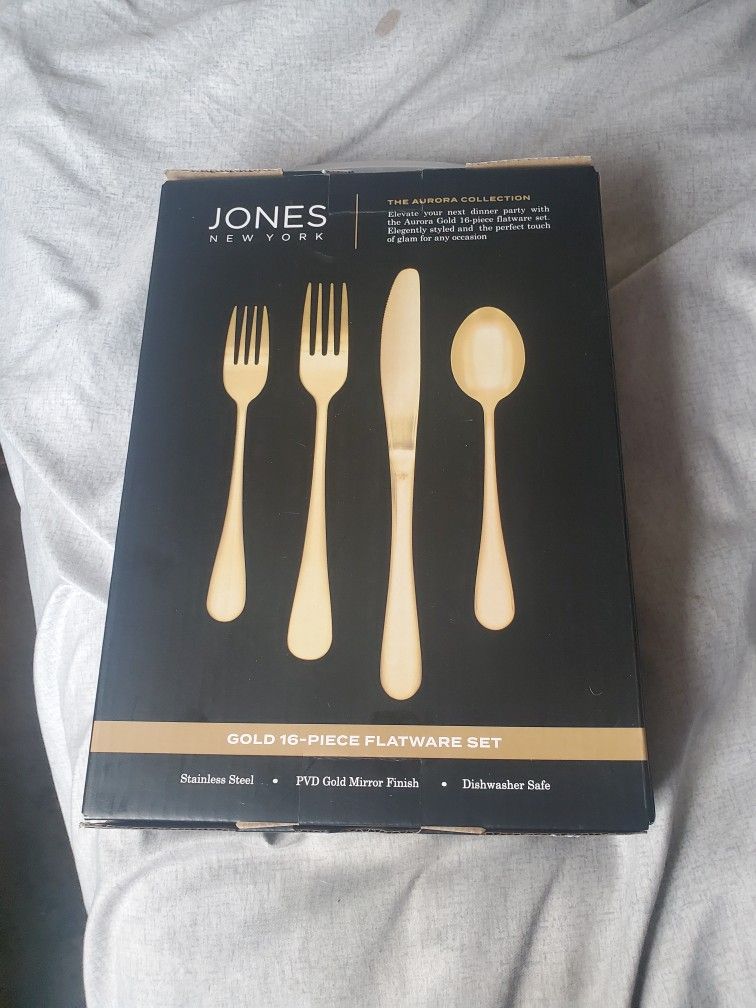 New Jones Salad Plates And Flateware $25 For Pair