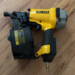 Dewalt Pneumatic 15 Nailer 