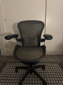 Herman Miller Aeron Size A Office Chair