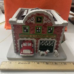 Partylite Hook & Ladder  Firehouse Station Tea Light Holiday Candle Holder