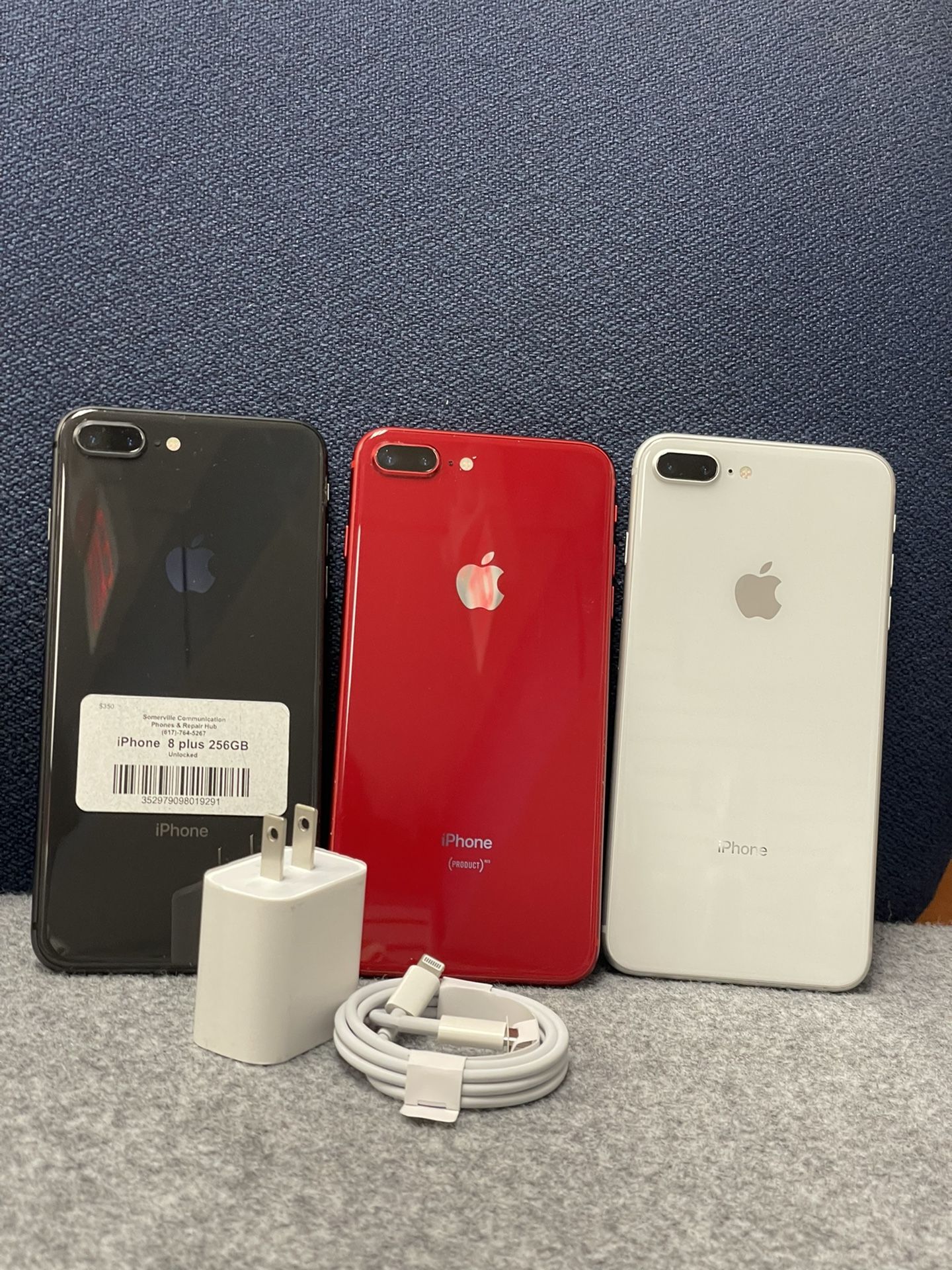 Factory Unlocked Apple iPhone 8 plus 64 gb / 256gb , sold with warranty $290 / $320