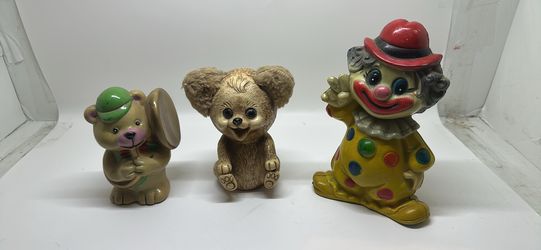 Three 1970s vintage plastic banks z3