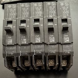 GE Commercial 20 Amp Bolt On Breakers 