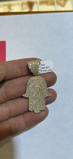 10KT GOLD DIAMOND HAMSA PENDANT 1.4inch