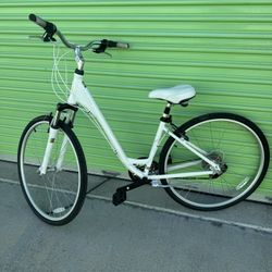 Schwinn  VOUAGEUR Women's Bike 