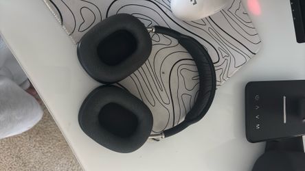 airpod maxxes