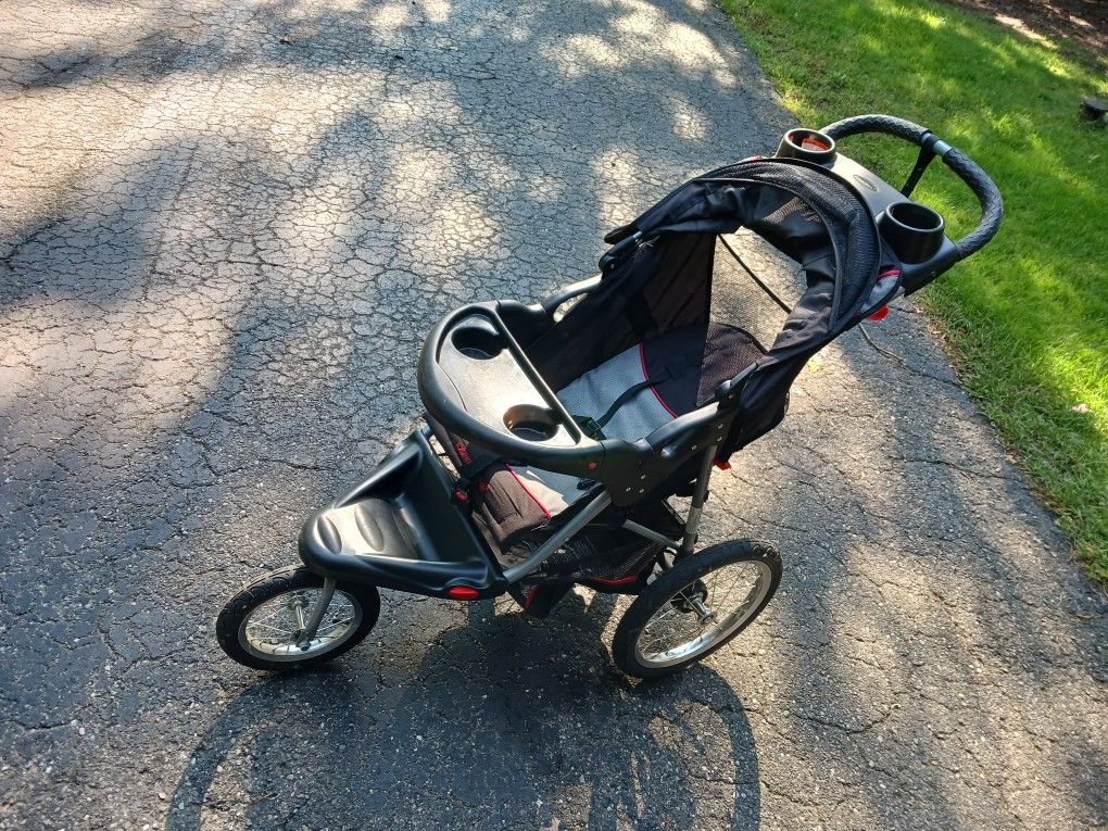 Baby Trend Expedition jogging stroller