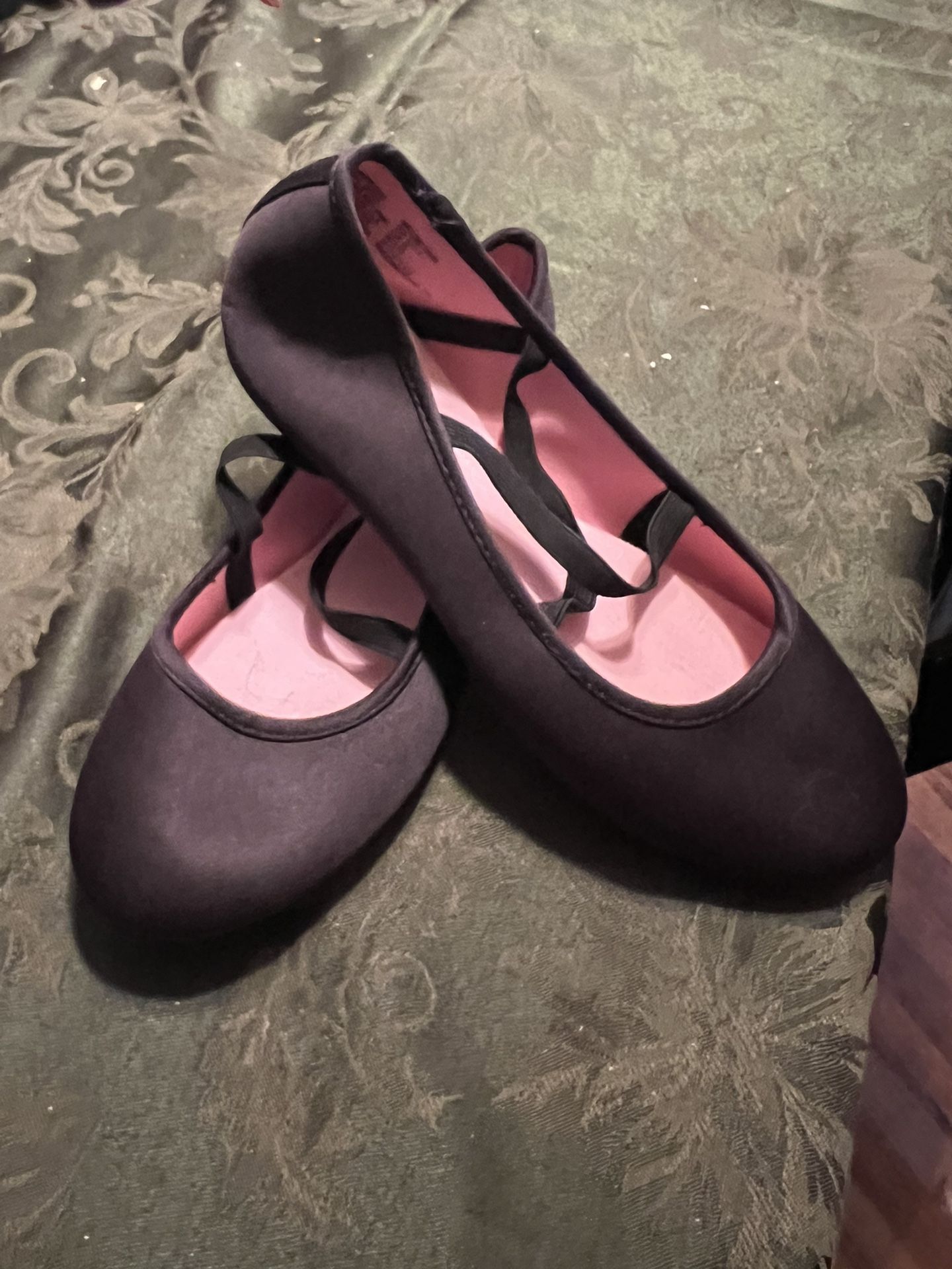 Girl Black Flats Size 4