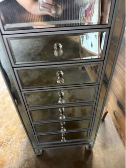 Dresser 7 drawer