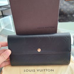 100% Authentic LV vernis Flap Wallet