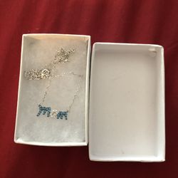 Mothers’ day gift! Beautiful “mom” necklace