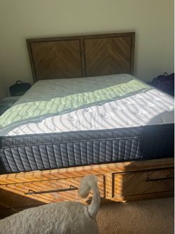 Cama con colchón king