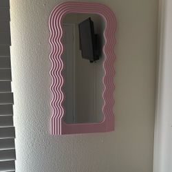 Pink mirror