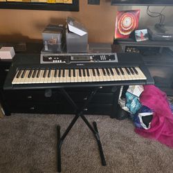 Yamaha Keyboard And Stan's Free Picknup Only.