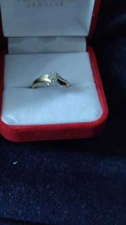 Gold ring