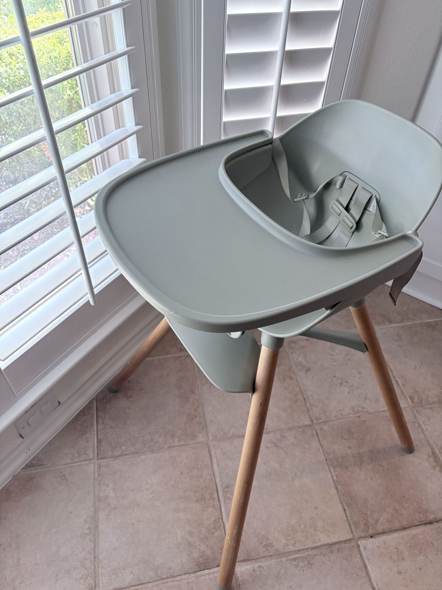 Lalo The Chair Convertible 3-in-1 High Chair - Sage