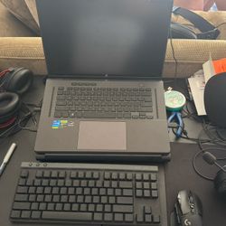 ASUS - ROG Zephyrus G16 16" FHD 165Hz Gaming Laptop - Intel 13th Gen Core i7 - 16GB RAM - NVIDIA GeForce RTX 4070 - 512GB SSD - Eclipse Gray