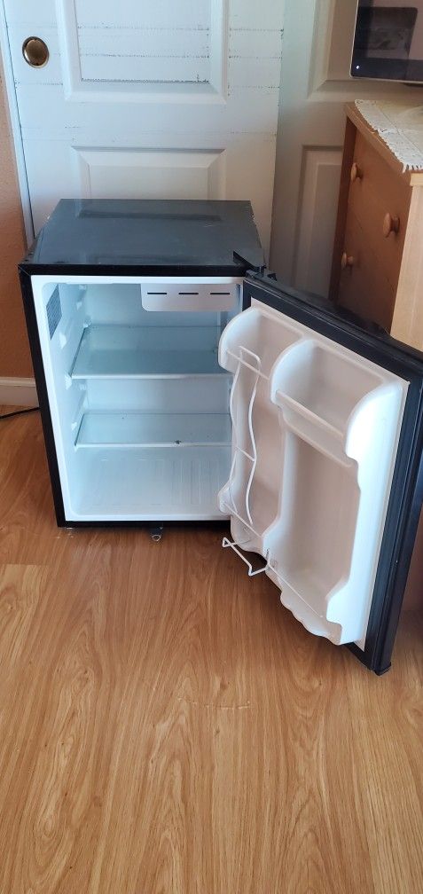 Mini-fridge