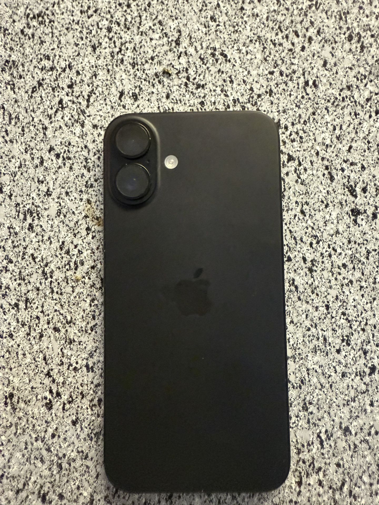 iPhone 16 Plus