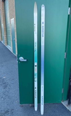 Kastle Vario Classic Cross Country Skis 205cm w/ NNN Rottefella Bindings