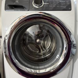 Electrolux electric washing machine and dryer with free delivery